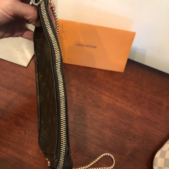 Louis Vuitton Pochette Accessoires Authentic - Picture 4 of 8